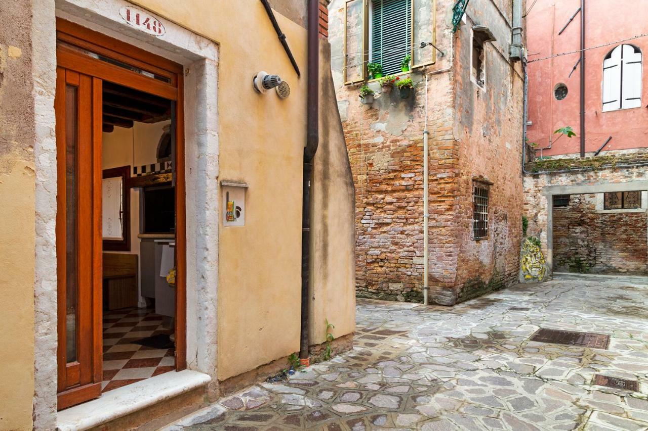 Apartmán Antico Caminetto Alla Biennale Benátky Exteriér fotografie